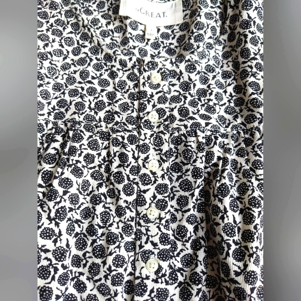 The GREAT. The Duet black & white mulberry print blouse sz 2 in EUC 100% cotton